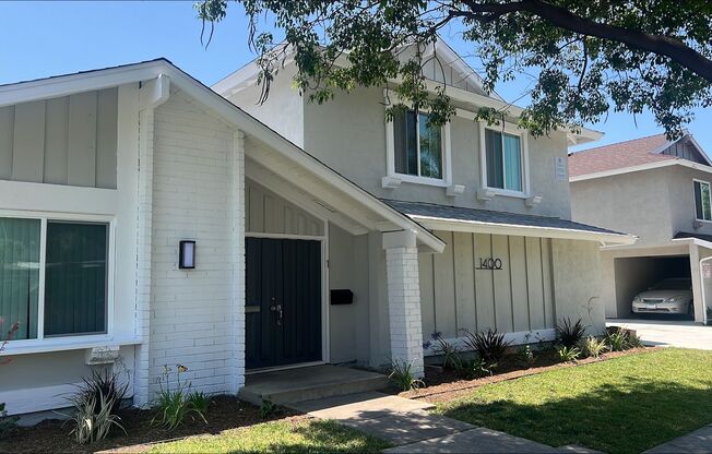 1400 Estate Dr
