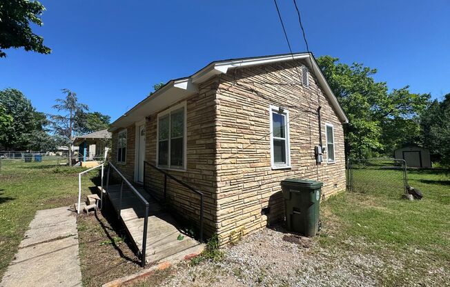 2 Bed 1 Bath home in Midwest City!