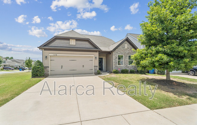 152 SUGGS ML DR