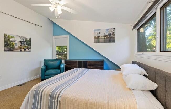4 beds, 3 baths, 2,500 sqft, $10,500