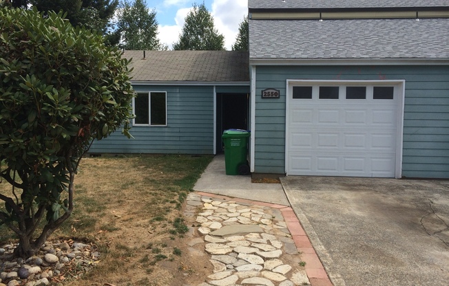 Great duplex in Gresham! rentalsc21.com