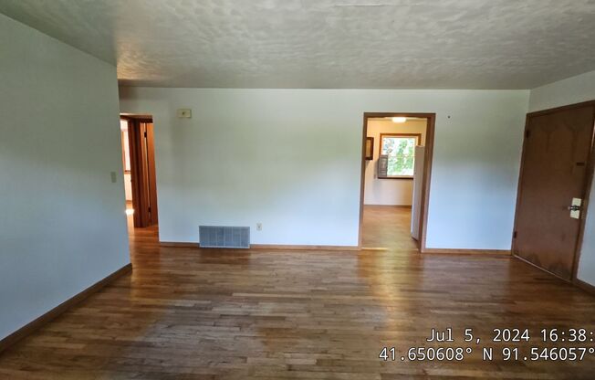 2 beds, 1 bath, 1,000 sqft, $1,200, Unit 518