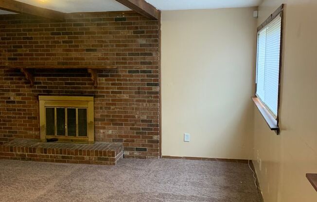 3 beds, 1 bath, $1,329