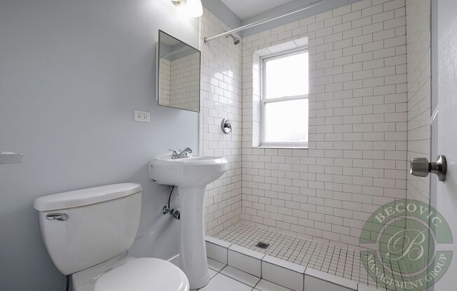 Studio, 1 bath, 250 sqft, $1,250, Unit 7450-37