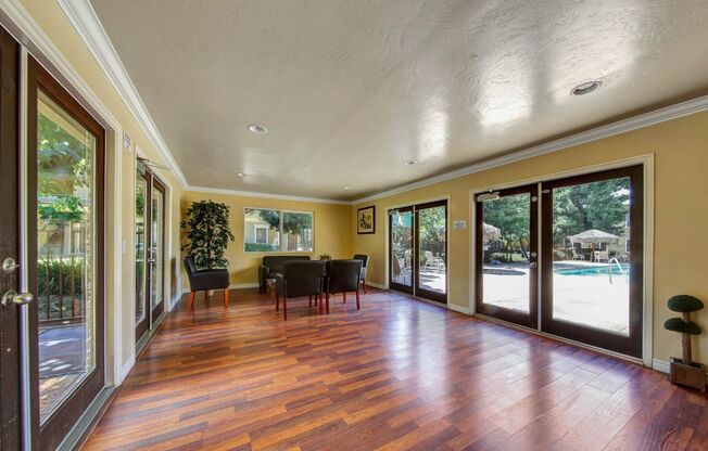 2 beds, 1 bath, $2,095, Unit # 47