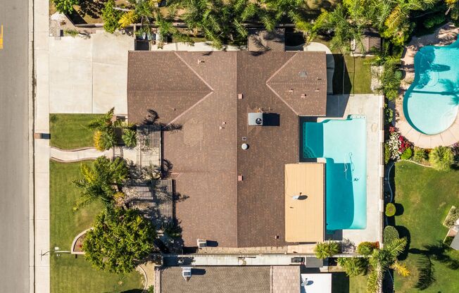 605 N El Rio Drive - Gorgeous Pool Home!!