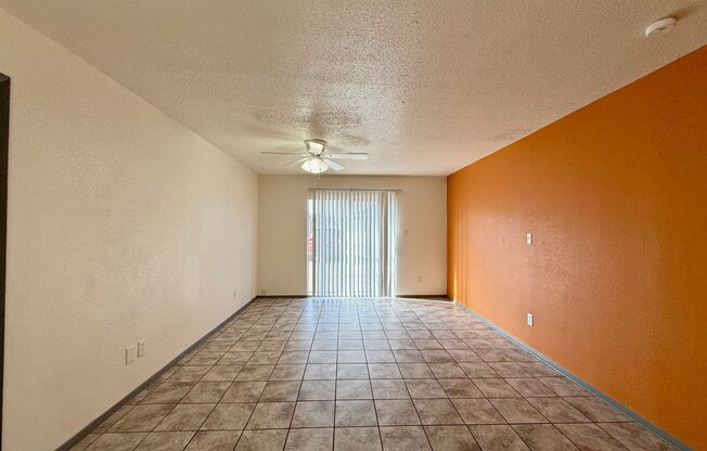 2 beds, 1 bath, 730 sqft, $850, Unit 26