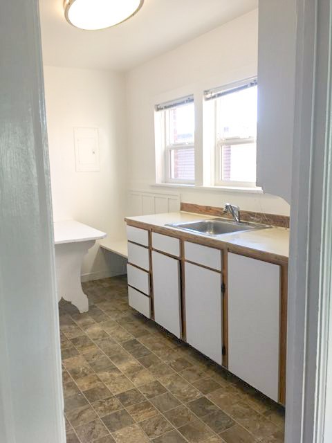 Studio, 1 bath, 455 sqft, $1,395, Unit 1519-302