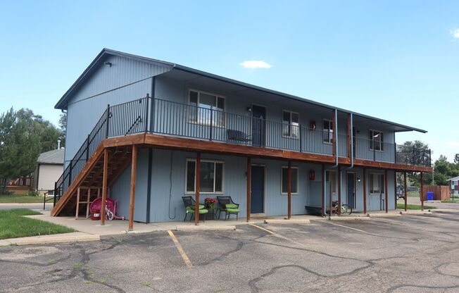 1106 W. 10th St