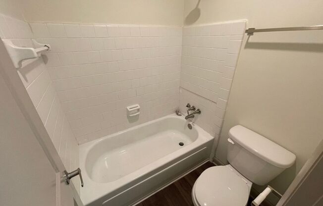 1 bed, 1 bath, 480 sqft, $1,165, Unit 229