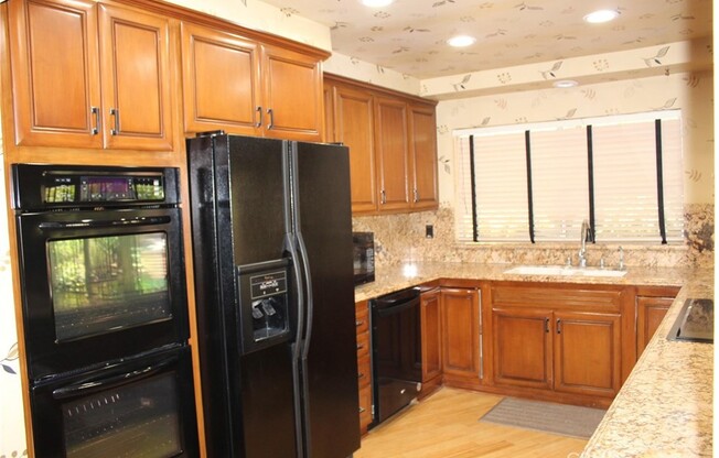 4400 PORTICO PL