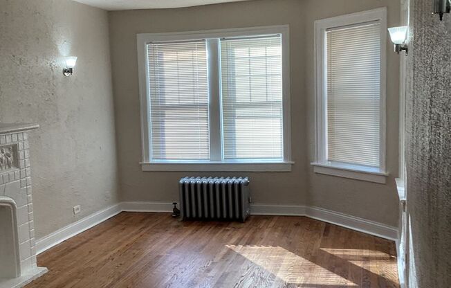 2 beds, 1 bath, $1,500, Unit 7357-1N