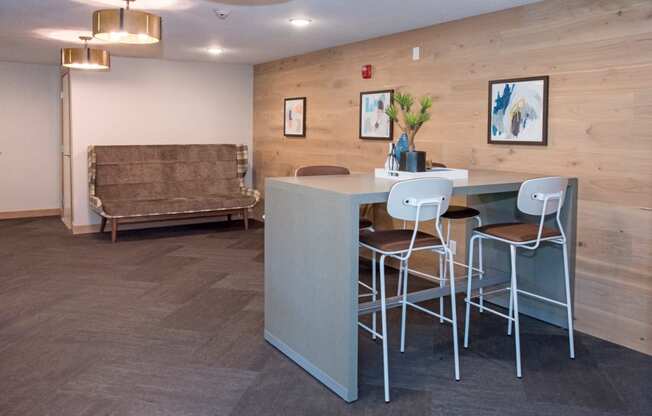 Posh Resident Lounge at Aspenwoods Apartments, Eagan, MN, 55123