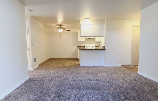 1821 SE MINTER BRIDGE RD, UNIT 17
