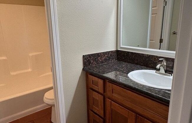 1 bed, 1 bath, 700 sqft, $1,720, Unit 146