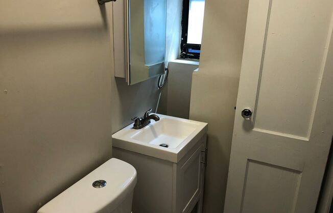 Studio, 1 bath, $1,189, Unit 109B