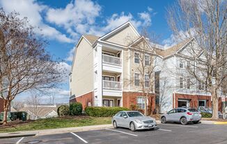 Midlothian Condo Available For Immediate Move In