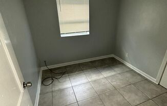 2 beds, 1 bath, 750 sqft, $900