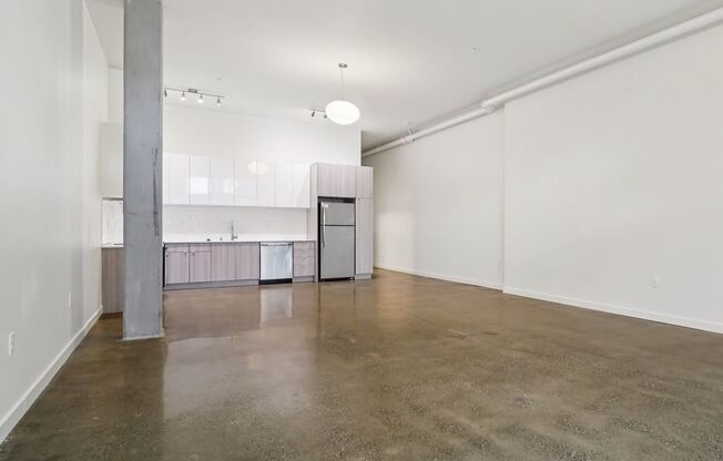 1 bed, 1 bath, 1,203 sqft, $2,800, Unit 103