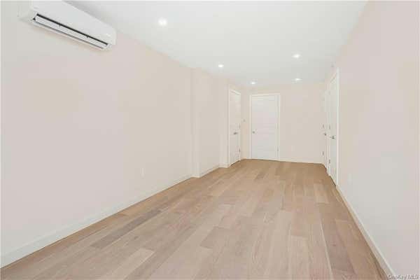 1 bed, 1 bath, 943 sqft, $2,933, Unit 5B