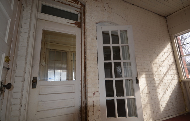 Rent this Amazing apartment walking distance to Downtown Springfield and MSU!