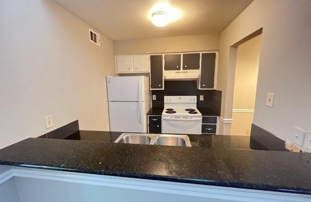 2710 COMMUNITY DR