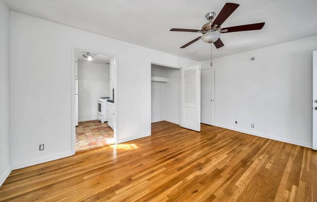 Studio Unit! Must see