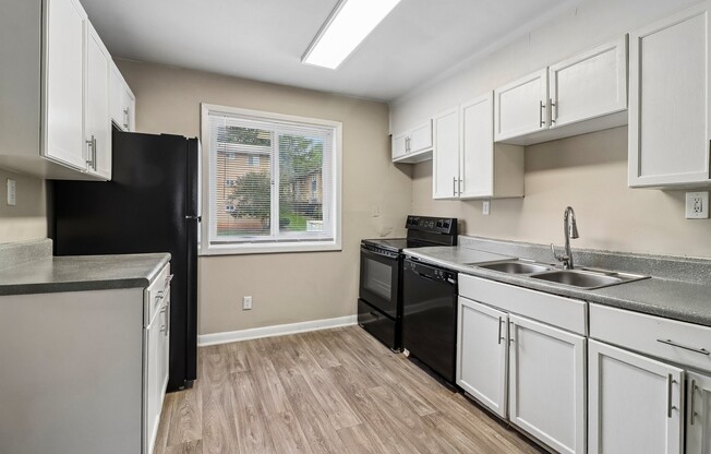Elevate your culinary experience in the modern kitchen at The Preserve On Conley Apartments. Enjoy sleek appliances and ample space, perfect for gourmet meals or casual dining. Don't miss out—schedule your tour today!