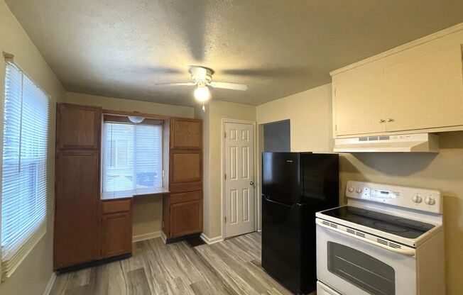 2 beds, 1 bath, $1,025