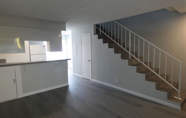 2 beds, 1.5 baths, 805 sqft, $2,195, Unit 15