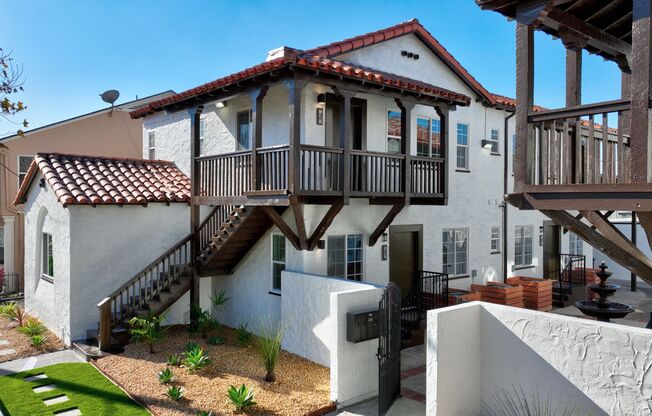 Newly Renovated Spanish Villa Apartment Homes in Santa Ana