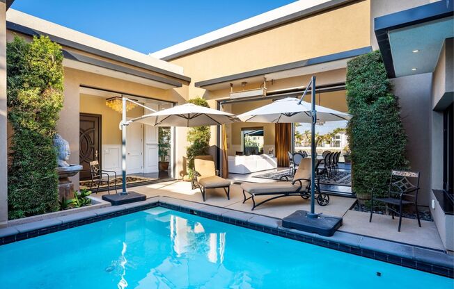 Oxnard | WATERFRONT | 3 Bed + 3.5 Bath | Fully Furnished | 4490 Eastbourne Bay