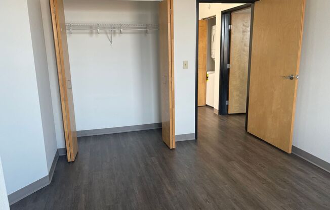 2 beds, 1 bath, 856 sqft, $1,900, Unit 602