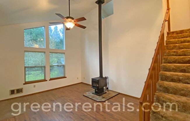 2 beds, 1 bath, $2,050