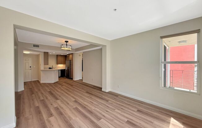 2BR/2BA with Dual Patios in Prime Downtown San Diego Location!