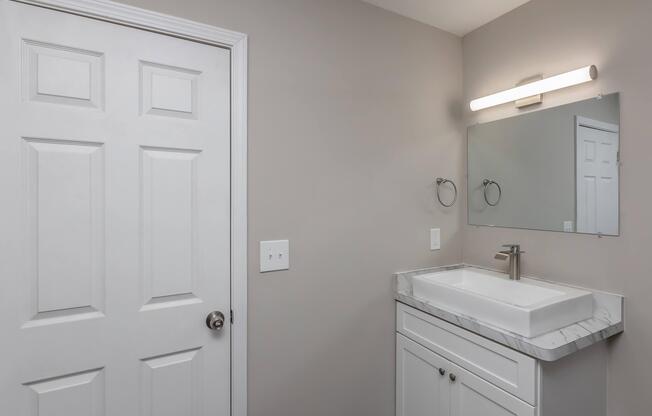 3 beds, 1 bath, $1,595