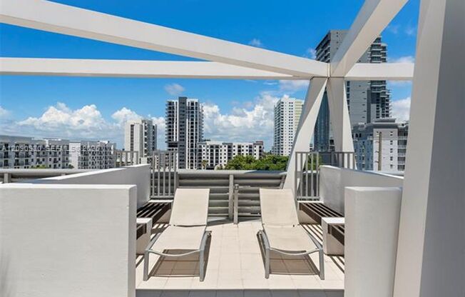 1 bed, 1 bath, $3,000, Unit # 1202 S