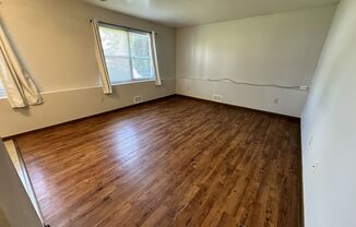 1 bed, 1 bath, $750, Unit B-1