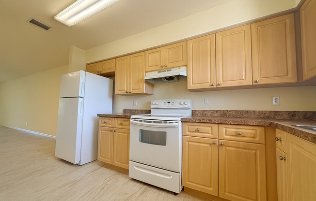 3304/3306 SKYLINE BLVD