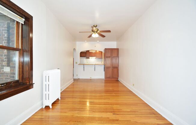 Studio, 1 bath, 375 sqft, $825, Unit 24 - 321