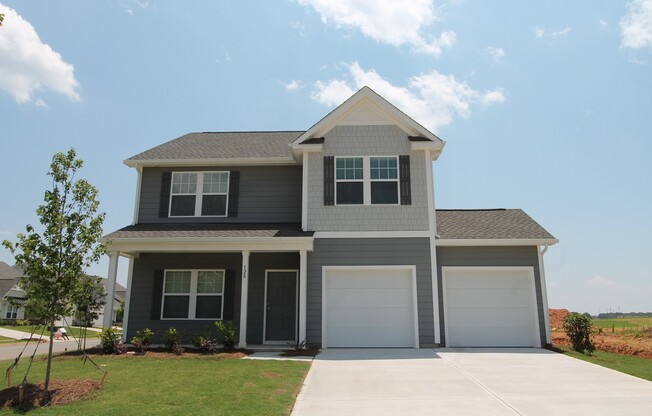 Newer home built in 2020 4BD/2.5BTH on Golf Course