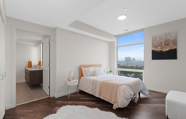 3 beds, 2 baths, 1,383 sqft, $4,650, Unit 301