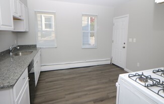 2 beds, 1 bath, 700 sqft, $2,500, Unit 1