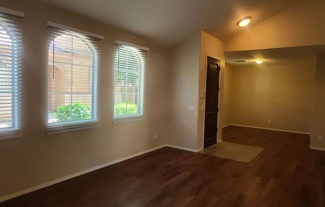 3-bedroom remodeled with community pool