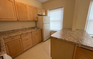 Studio, 1 bath, 650 sqft, $960, Unit 101