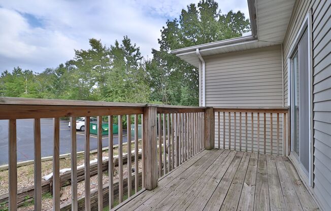 1 bed, 1 bath, 800 sqft, $850, Unit 1420 West Glen Avenue Apt 210