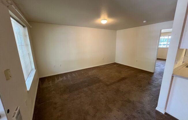 1 bed, 1 bath, 760 sqft, $1,450, Unit 124