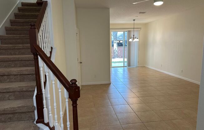 3 Bedroom, 2.5 Bath Townhome in Gated Sanford Community – Pet Friendly