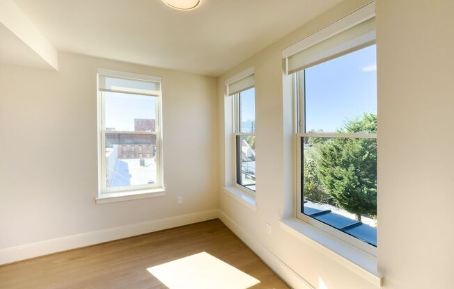 1 bed, 1 bath, $3,800, Unit 428