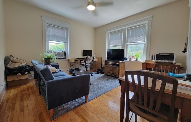 164 Strathmore